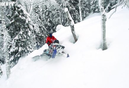 Friåkning I Hemavans Fina Backcountry-områden Med Dan Roger ...